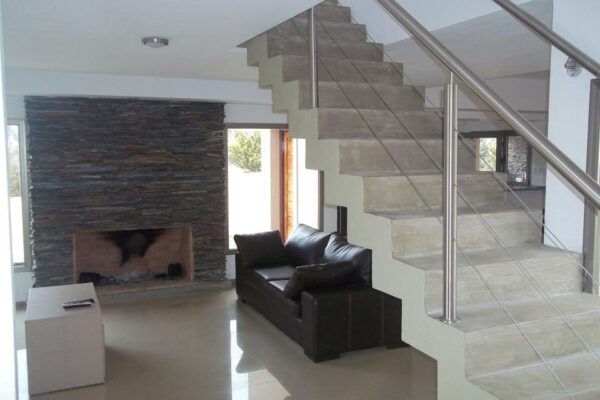 199382_286685694765273_883881365_n