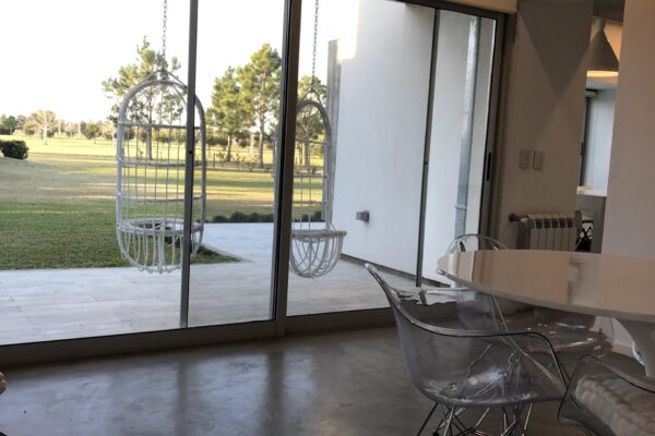 6KfCJKWTStqn8kp+hmmC3w